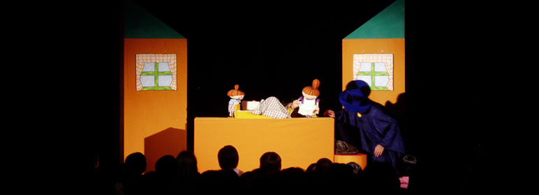 人形劇・王さまの耳はロバの耳 舞台写真