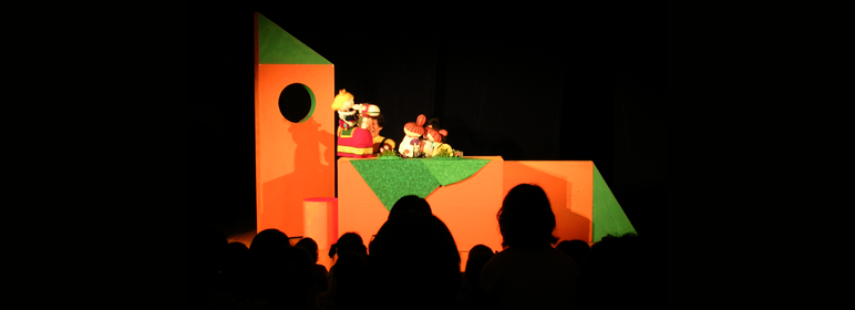 人形劇・王さまの耳はロバの耳 舞台写真